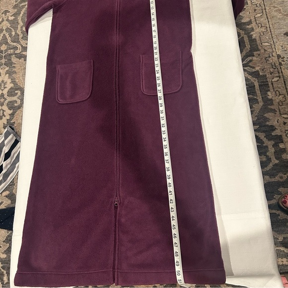 LL Bean Woman’s Winter Fleece Elderberry Robe Double Zipper Pockets Size M - Picture 8 of 13